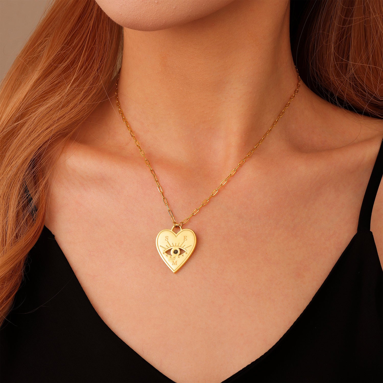 Collar de corazón personalizado con mal de ojo y piedra
