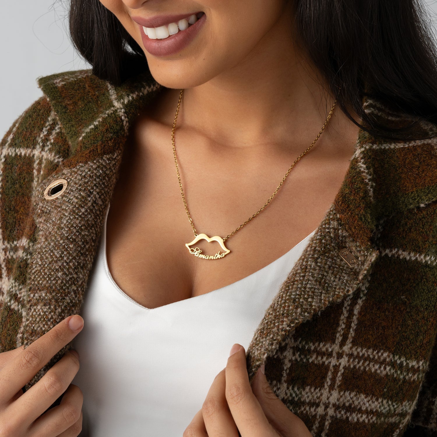Custom Lips Name Necklace - Engraved Pendant